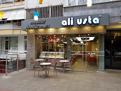 Meşhur Dondurmacı Ali Usta thumb 3